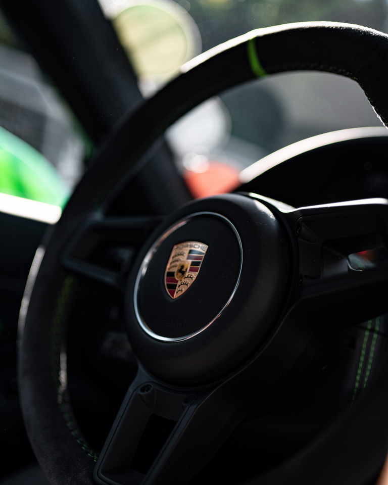 Ein Bild des Interieurs des Porsche GT3 RS 991.2, fotografiert am Salzburgring während eines Fotoshootings. Hochauflösende Fotografie für Werbezwecke von JNPhotografics.