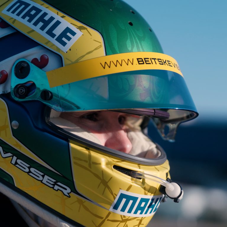 Beitske Visser beim Formula E Testing für Mahle – Elektro-Rennwagen im Testeinsatz