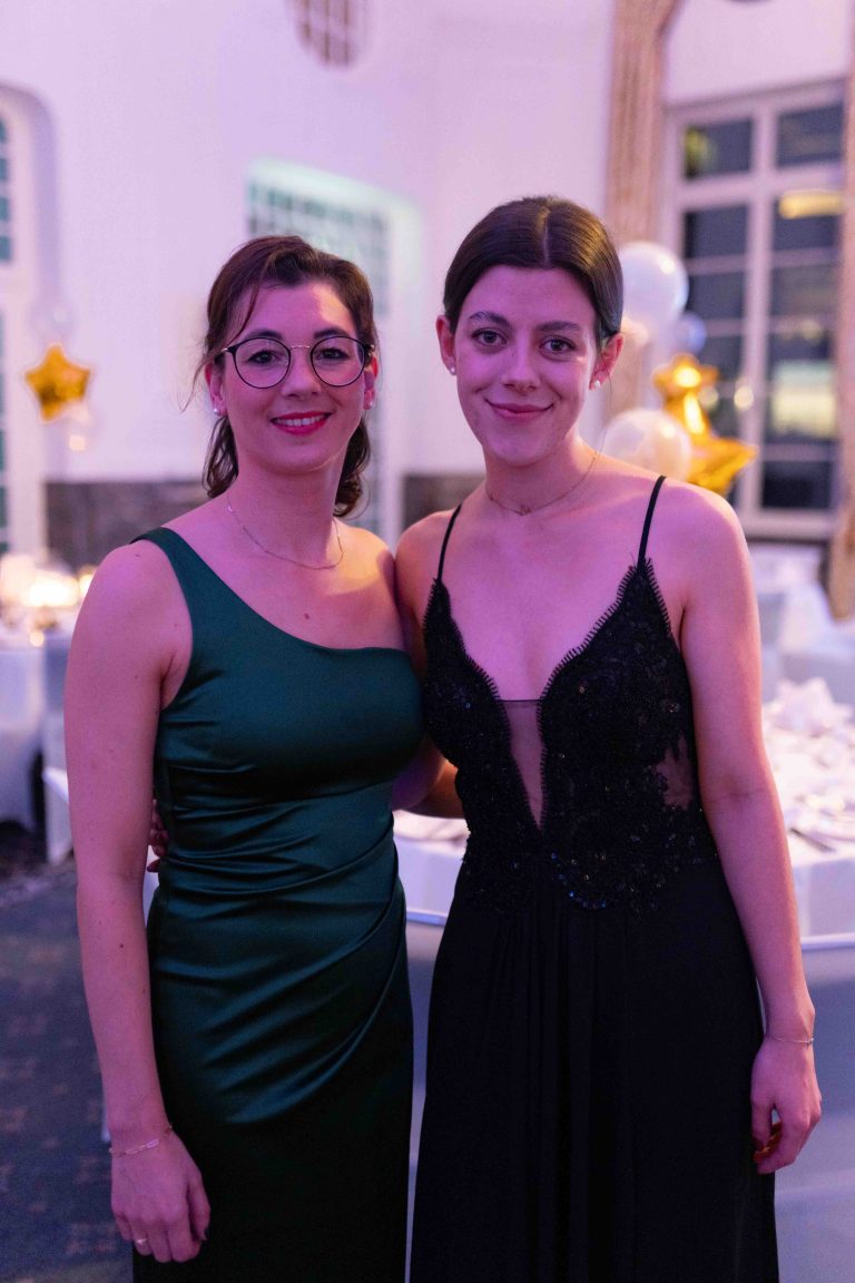 Elegante Tanzmomente beim 2. Rhöner Winterball – Eventfotografie von JNPhotografics, die die festliche Atmosphäre der Wohltätigkeitsveranstaltung festhält